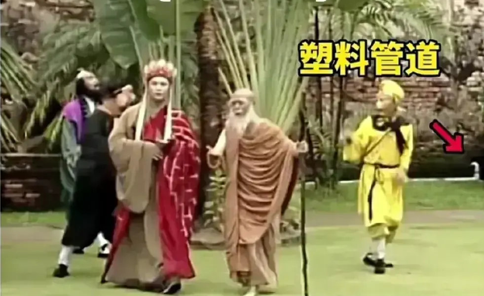 看了让人生气的国产剧：剧情悬浮、穿帮镜头频出、千篇一律的配音