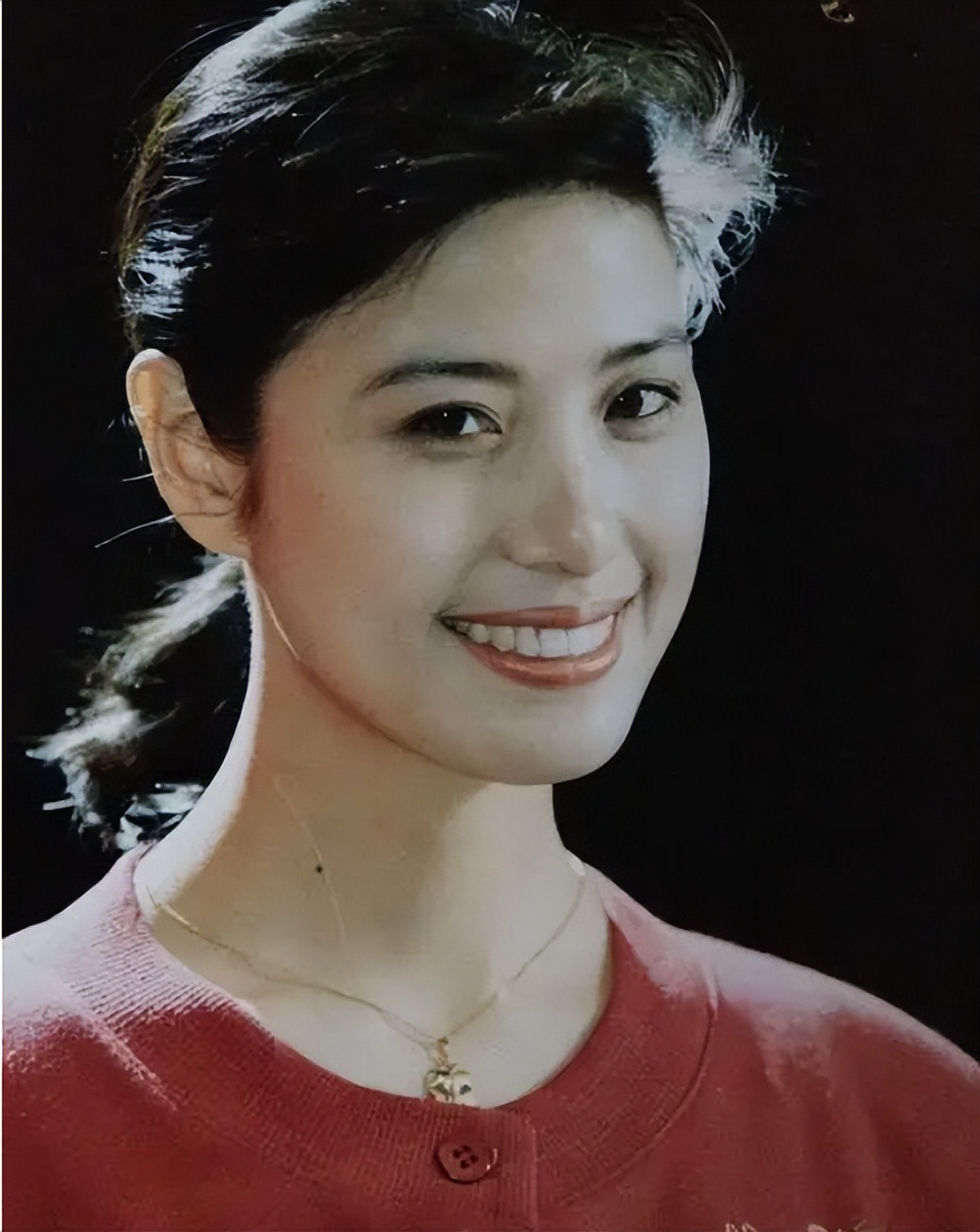50年代出生的内地女明星，总有一种蓬勃生命力的美，璀璨夺目
