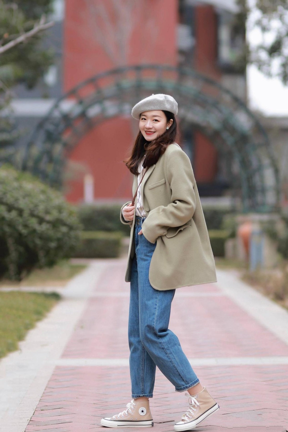 适合学生党的简约学院风搭配，温柔又显气质，时尚减龄又有文艺范