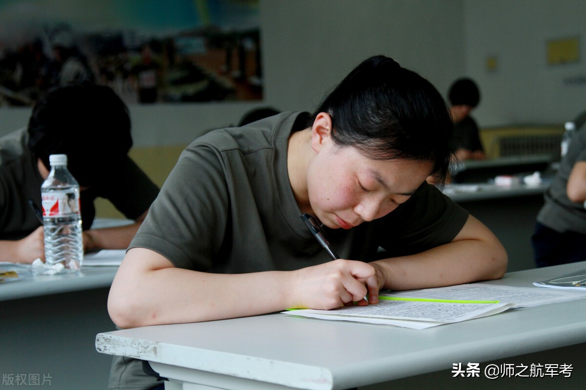 本科毕业入伍，在部队提干成为军官的流程是怎样的？