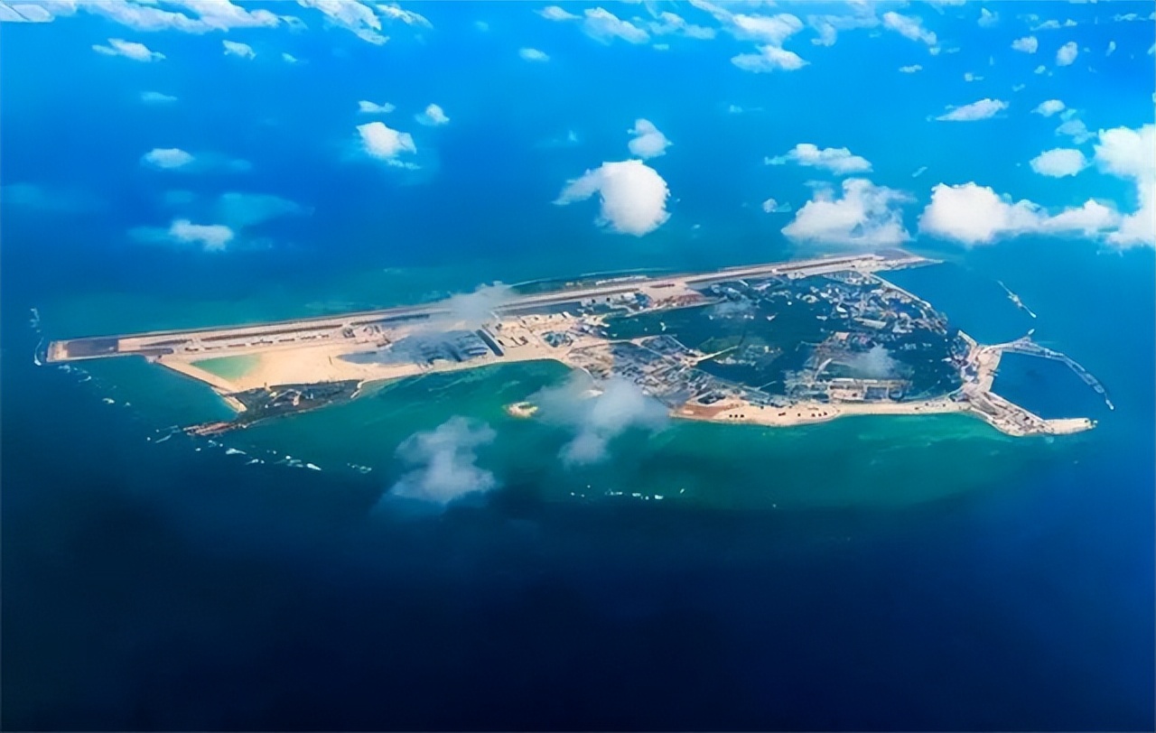 在我国的海洋领土上,有一处战略地位十分重要的岛礁群——中沙群岛的