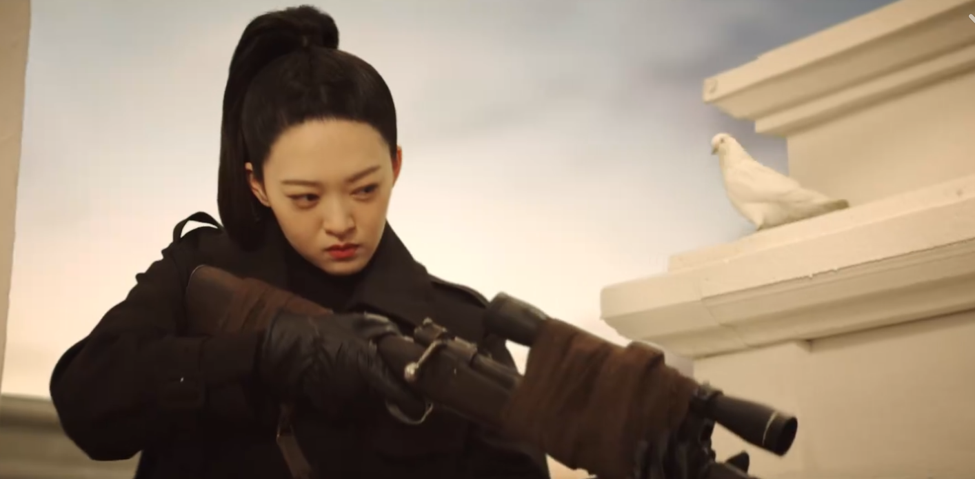 纹眉植发大红唇，手枪比肩迫击炮，想不到胡军还能接这种抗日神片