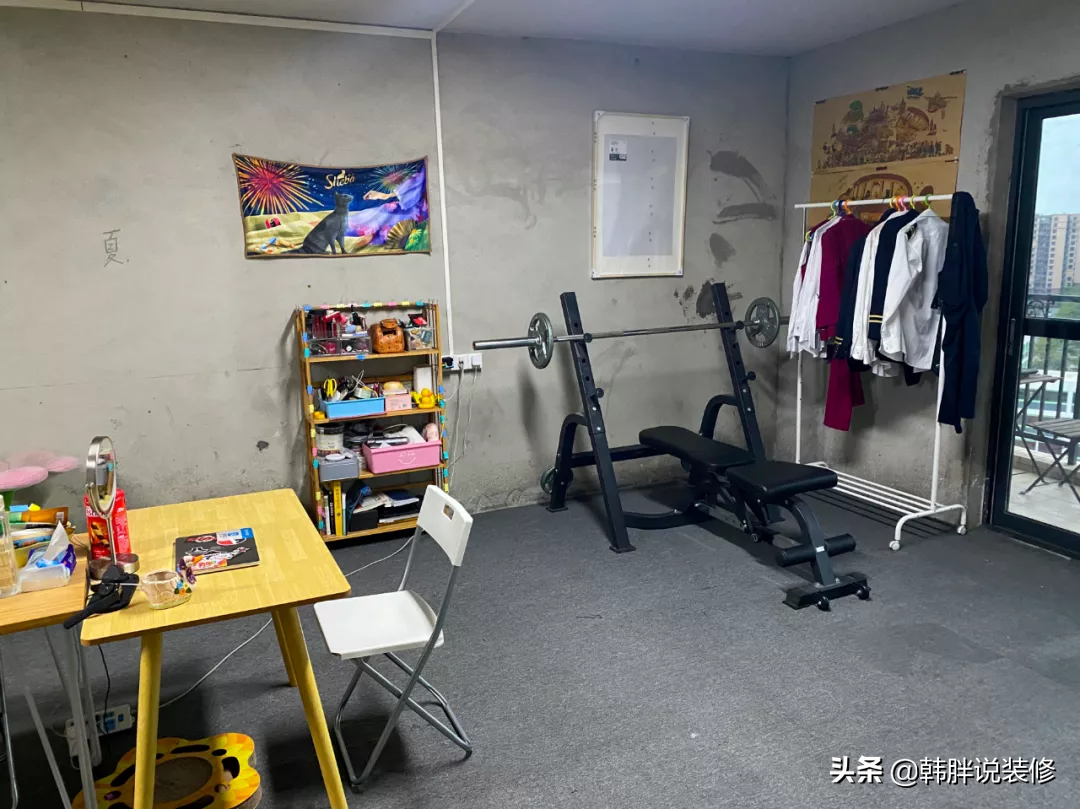 95后小夫妻的极简毛坯装修风格，简约时尚又不失个性
