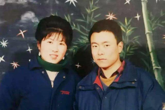 山東大漢冷凍亡妻，渴望30年后再續前緣，結果僅過4年就有了新歡