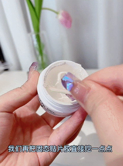 谁能拒绝在夏天做美甲呢？方便又平价的夏日美甲攻略快收好