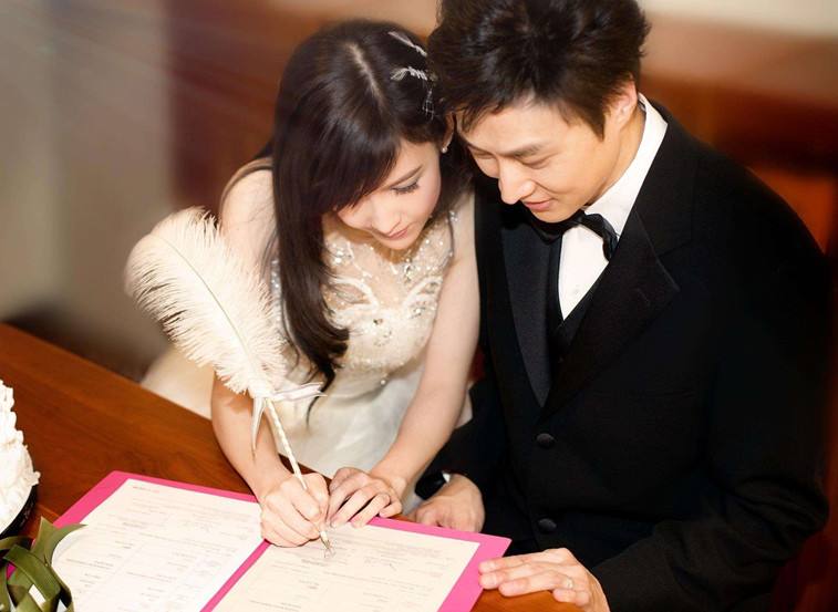 真没想到，这10对明星夫妇是丁克，有人养猫，有人把狗当亲人