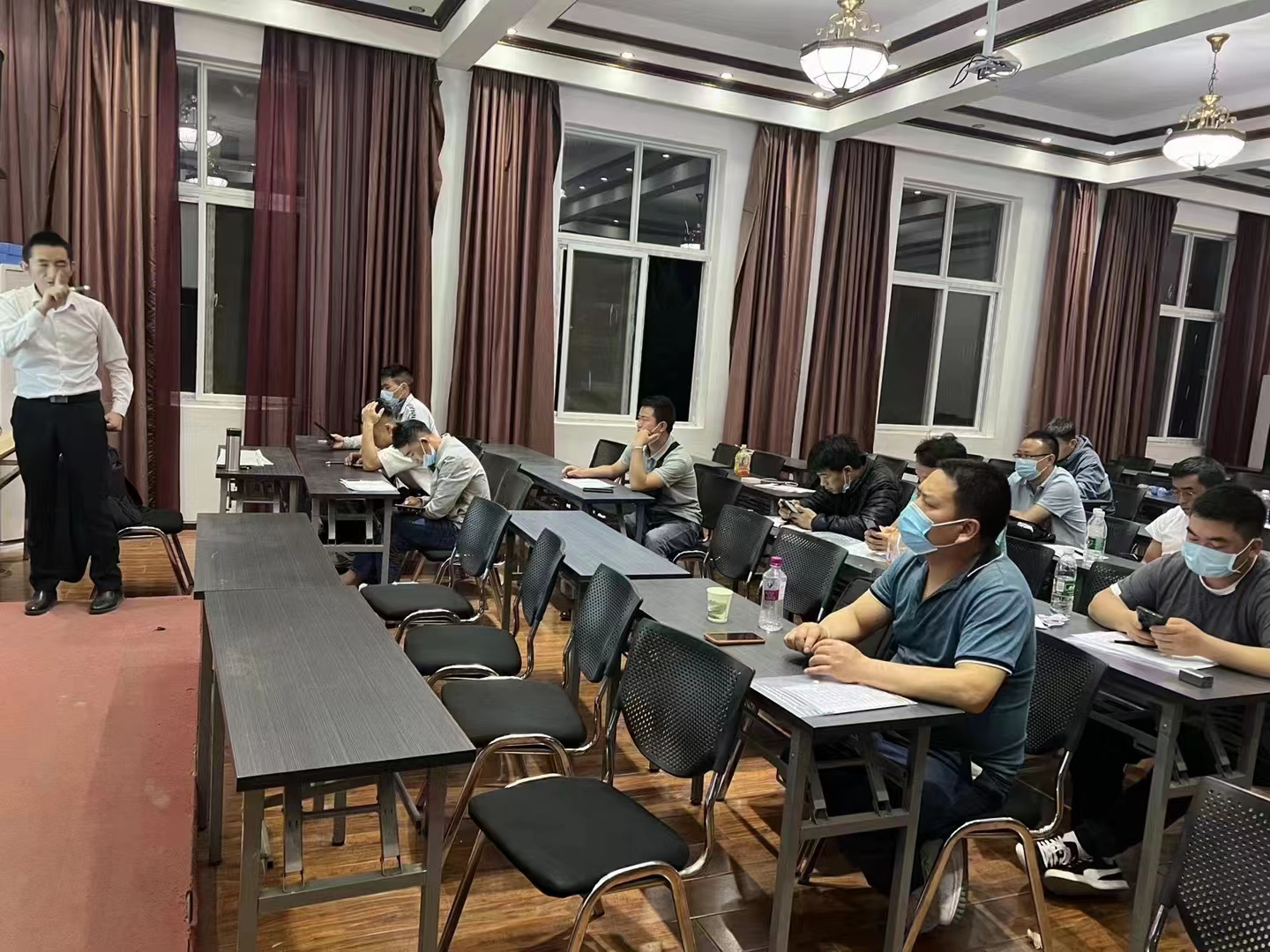 防止電氣誤操作 建筑電工考證培訓(xùn)哪里報(bào)名 昆明科普技能培訓(xùn)學(xué)校