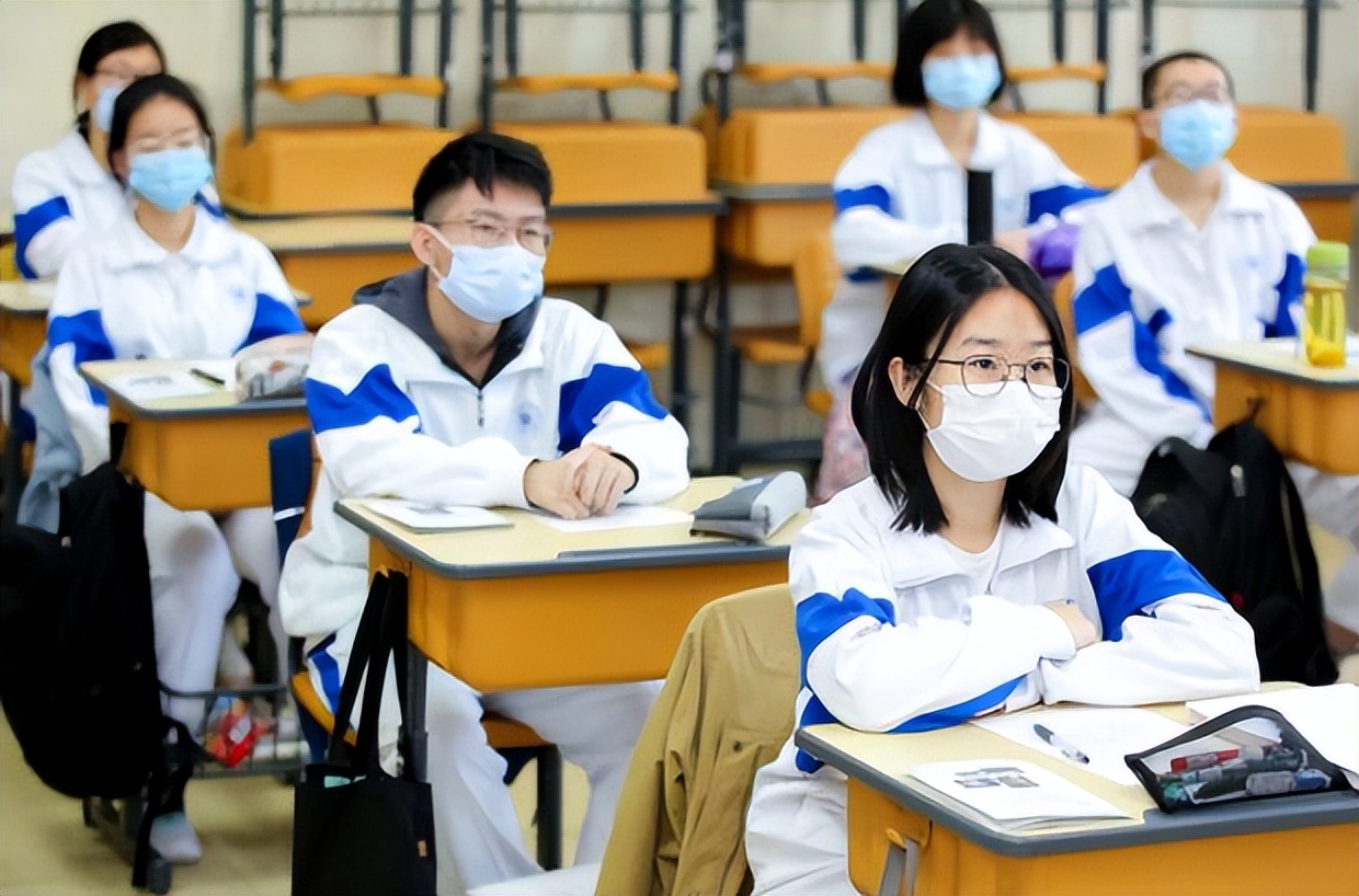 河南一本率公布，排名处于全国倒数第一，网友建议全国统一试卷