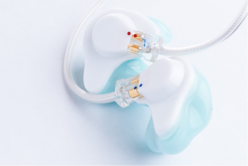 日本牙医造HiFi耳塞？二次元女毒神器？声优届首选？它是FitEar