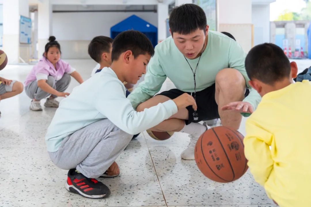 用心托管 安心托付丨双流实小外国语学校周末托管