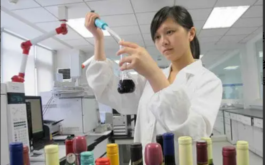 辽宁这所“宝藏”大学，毕业就从事铁饭碗，因太低调常被学生忽略