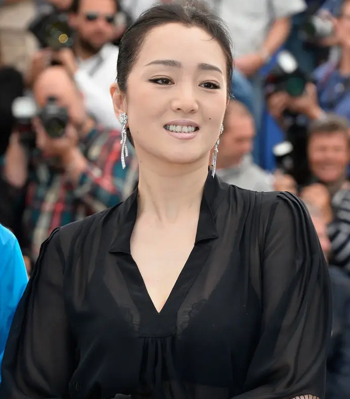 10位明星高考血泪史：李安差0.6分落榜，王志文高考前出车祸