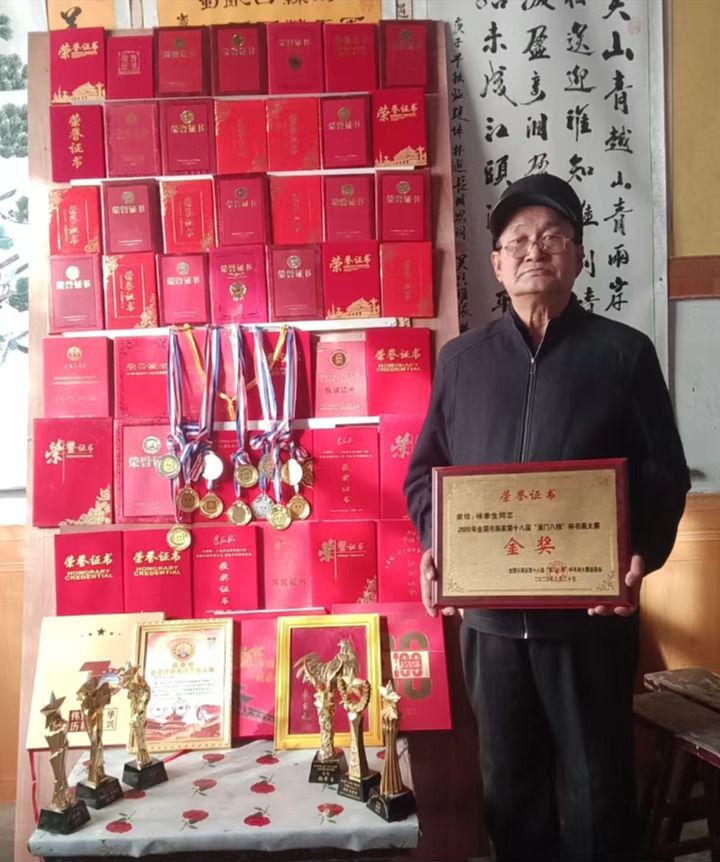 走向世界新时代艺术家——特别推荐杨幸生