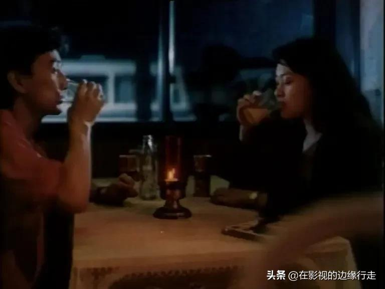 《摇滚青年》，其实是一个跳霹雳舞的青年，不过他的态度很摇滚