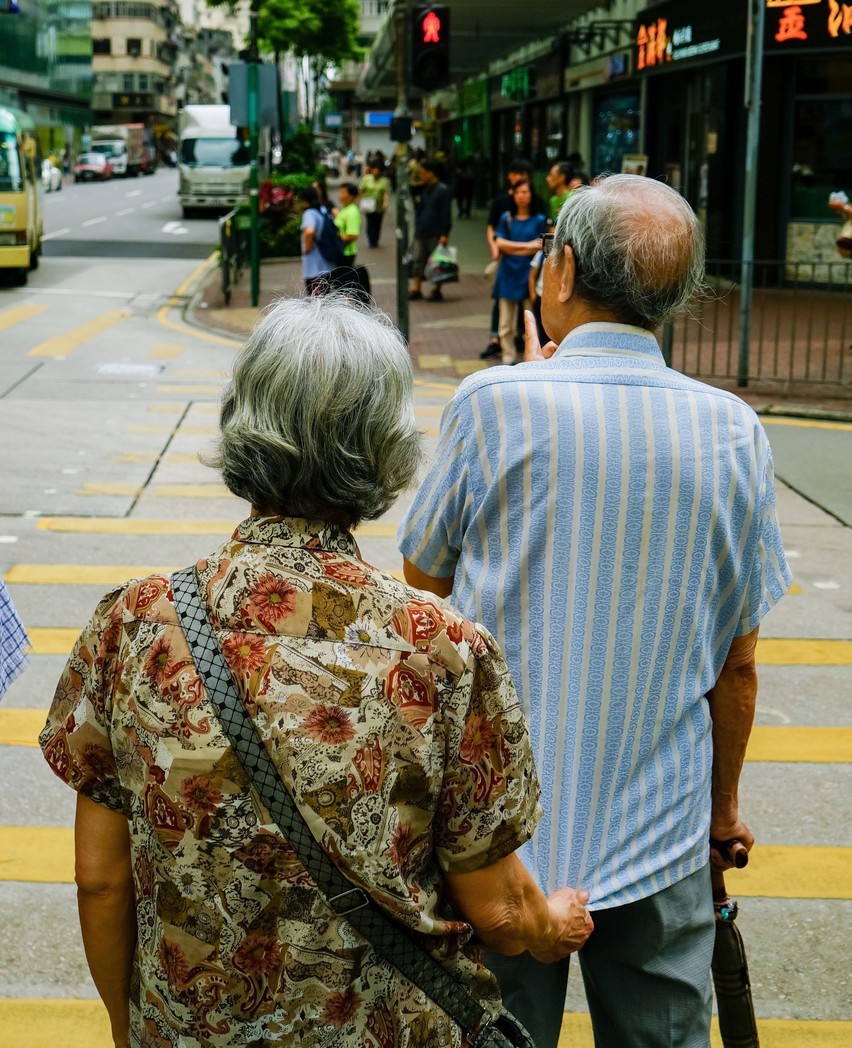 整合三方资源，社区居家养老模式潜力巨大 | 社会科学报