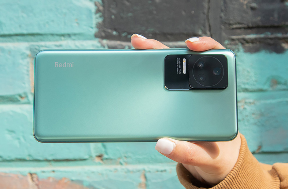 别花冤枉钱，这3款当下“最亲民”的旗舰手机，还能流畅用三五年