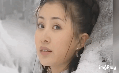 黄磊为女儿进圈铺路？黄多多配音拍戏演话剧，但总是少了点灵气？