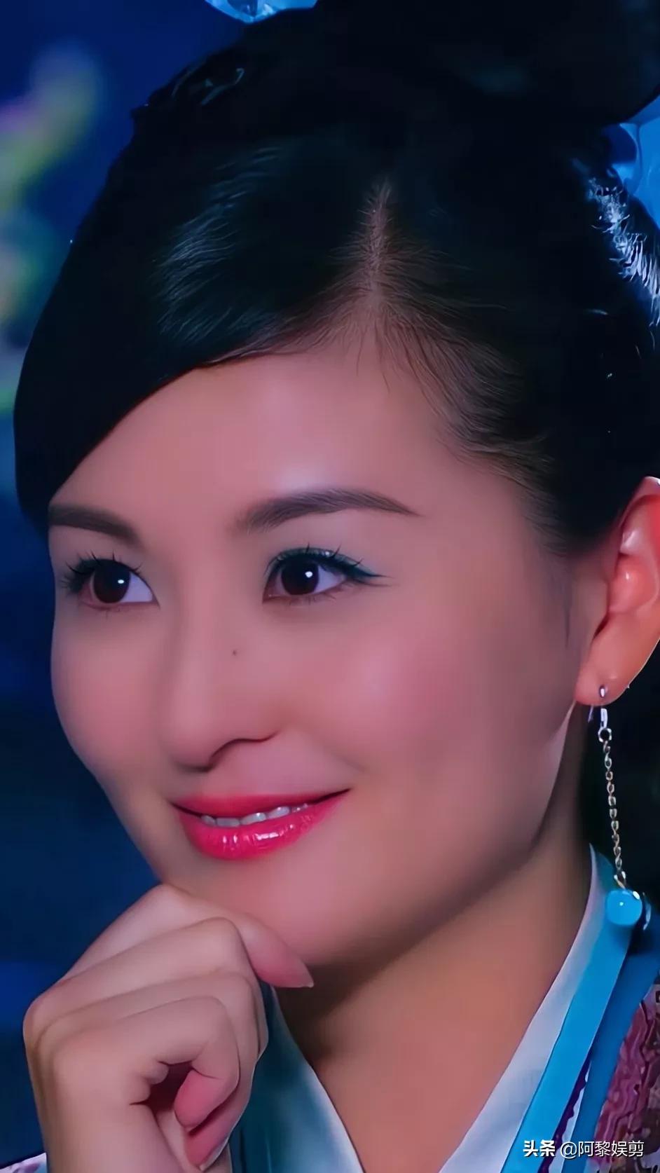 戴娇倩温婉如玉貌若天仙