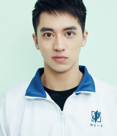 双眼皮如今变成颜值分水岭，有人靠它提升颜值，有人变身悲伤蛙