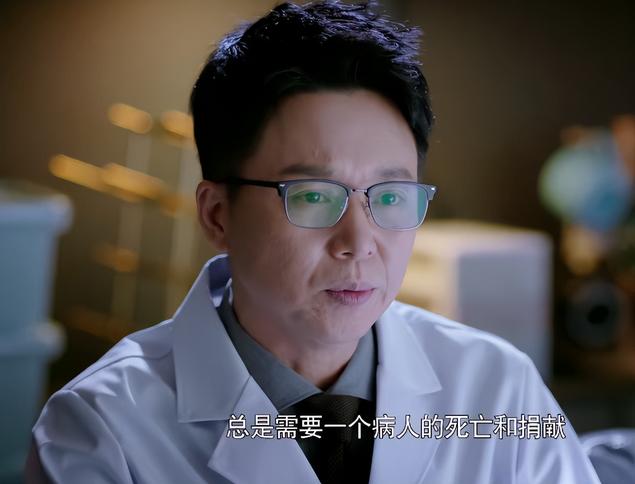 播出2集，收视率爆了！秦岚一出手，就给央视带来了“王炸”