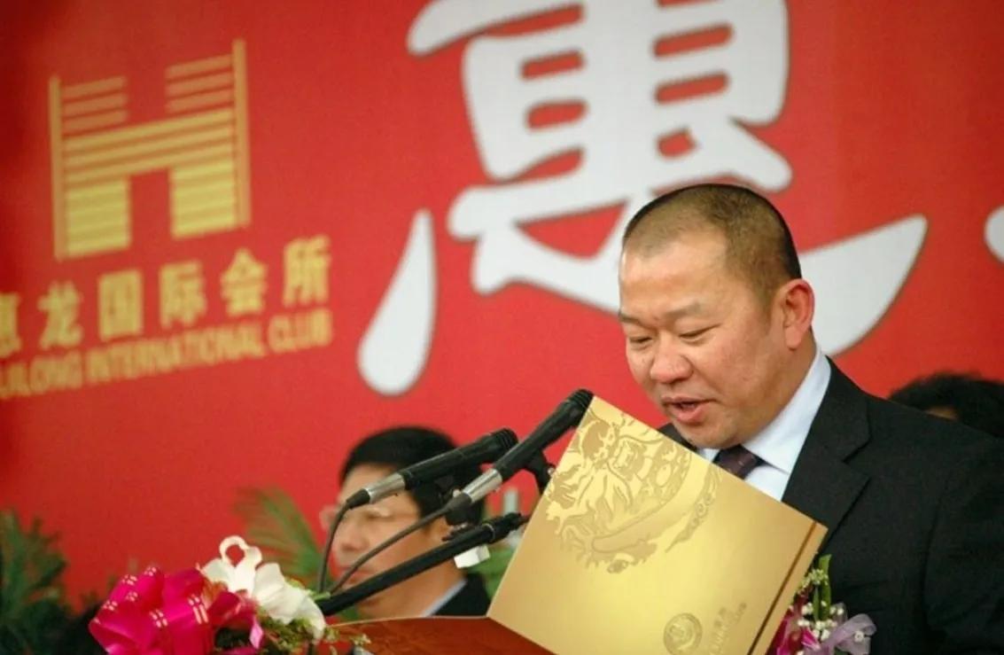 包头首富金利斌自焚身亡,靠摆地摊起家,20年狂赚亿万,死时44岁