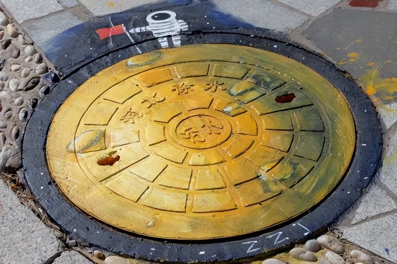 迄今为止地球上速度最快的人造物体是什么？正确答案是：一个井盖