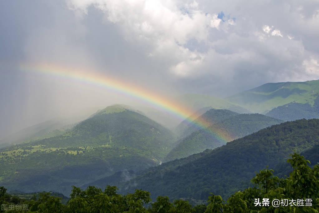 仲夏喜雨美诗四首：一朵乌云起天末，风回雨霁天地新