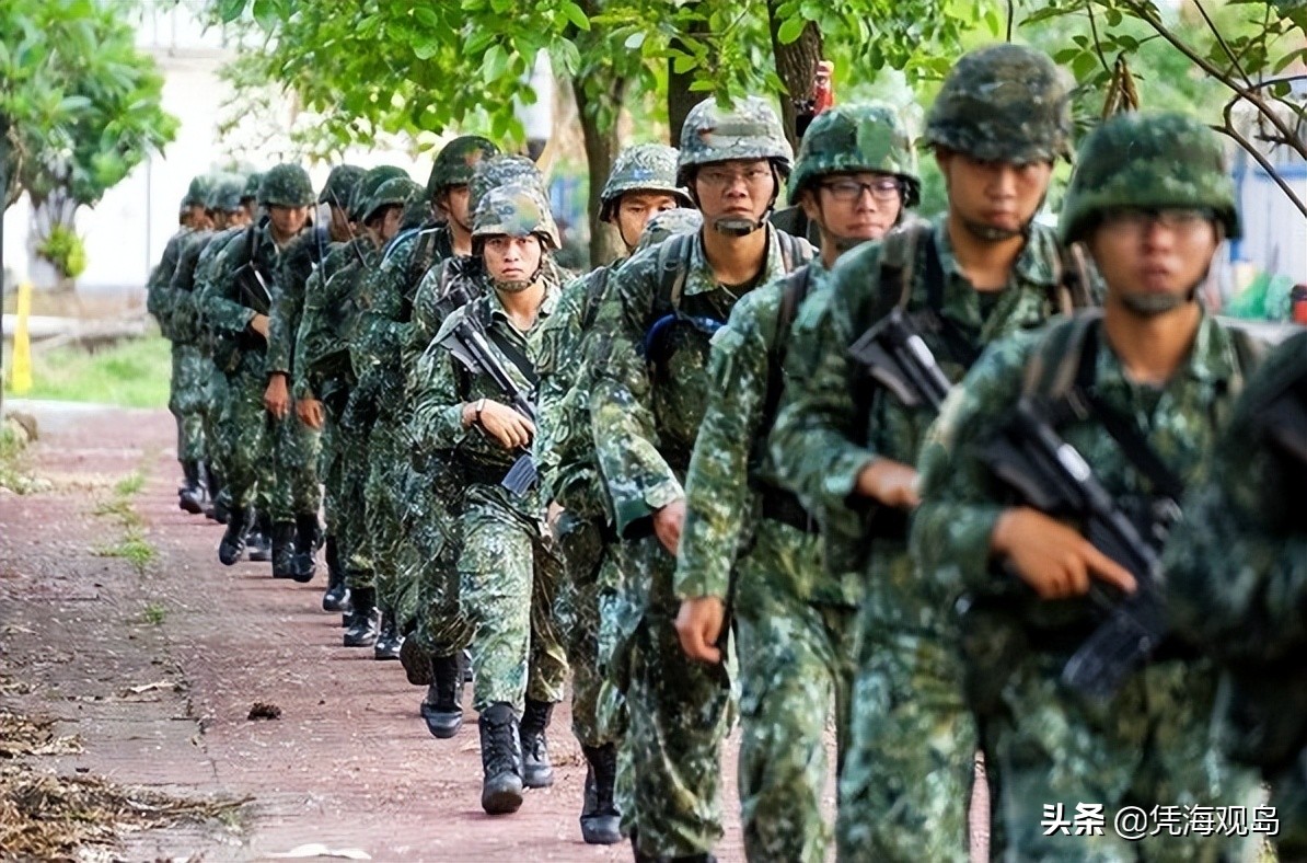 台軍新冠防疫措施有多糟糕：近半數新兵感染新冠，“邊跑邊咳”