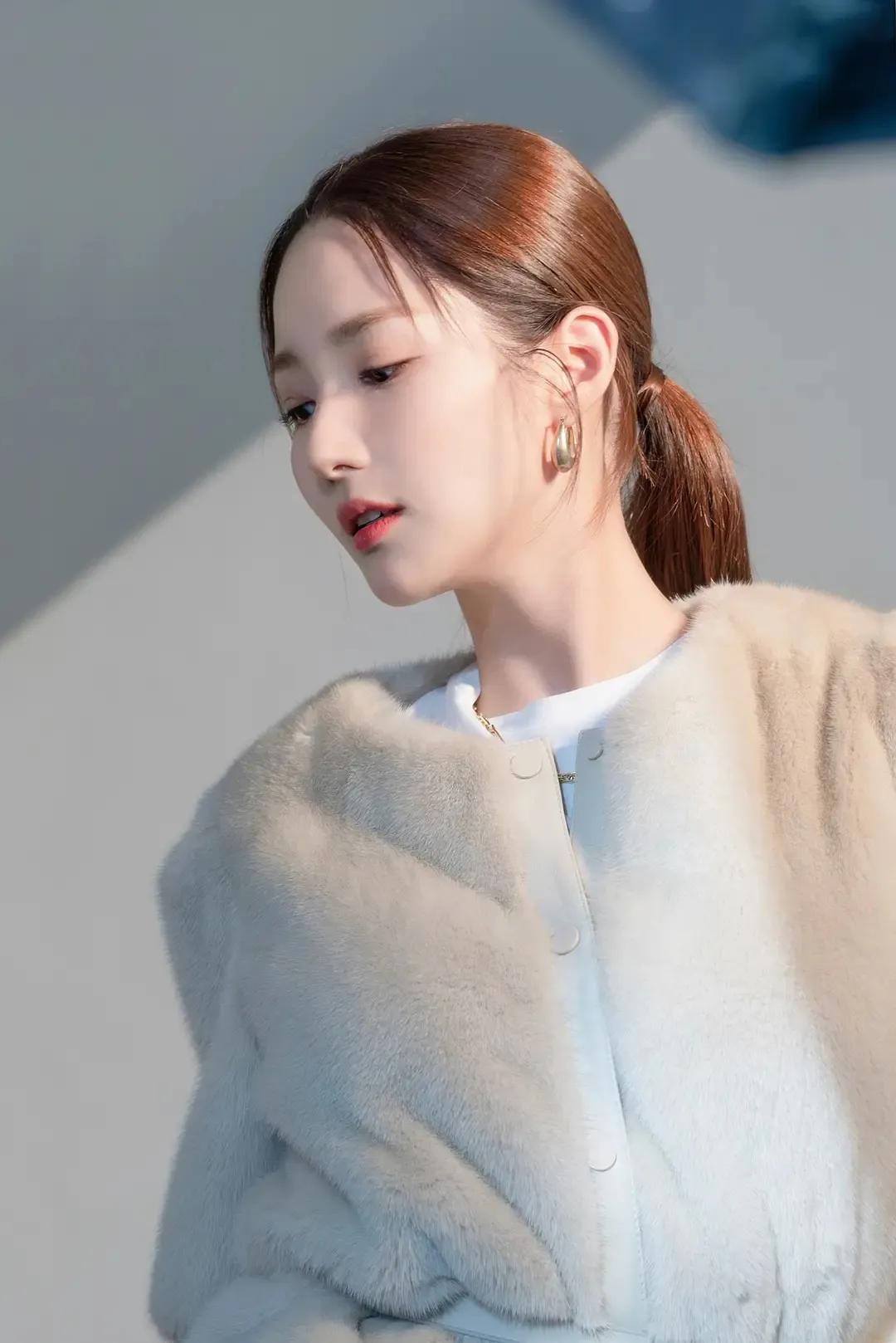 朴敏英：神仙颜值，时尚又仙美