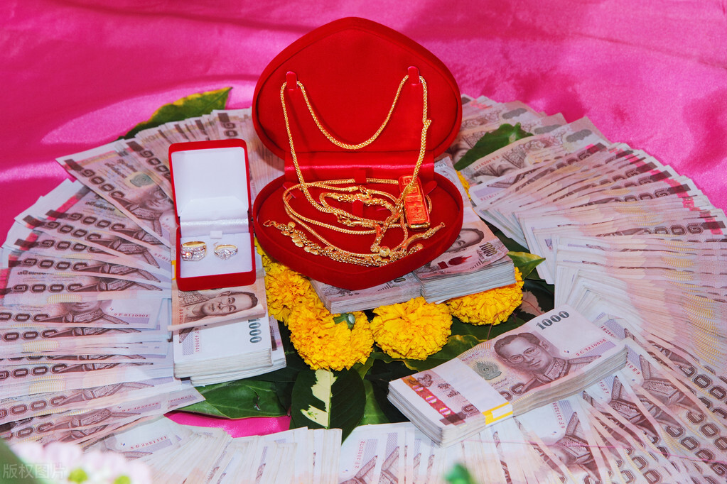 见面9天就闪婚，一年后男子起诉离婚：还我20万彩礼！法院支持吗