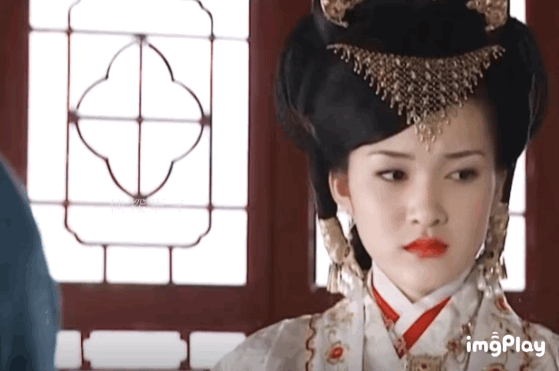 黄磊为女儿进圈铺路？黄多多配音拍戏演话剧，但总是少了点灵气？