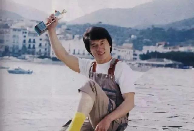 明星老照片与他们原来的名字不一样