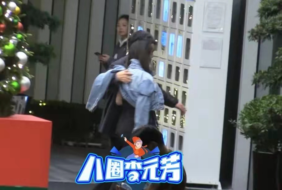 王岳伦与美女约会被拍（王岳伦深夜搂美女回酒店）