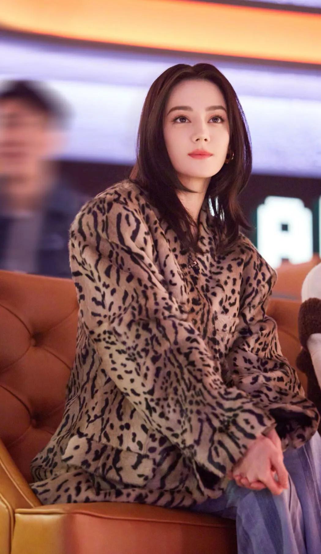 一代俏佳人：迪尼热巴，未成名前和成名后的颜值大比拼