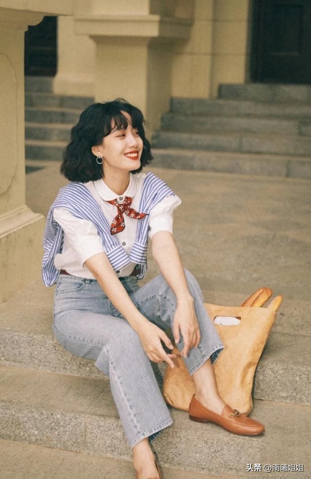 入秋后才发现：不流行靴子了！满大街都在穿“乐福鞋”，洋气百搭
