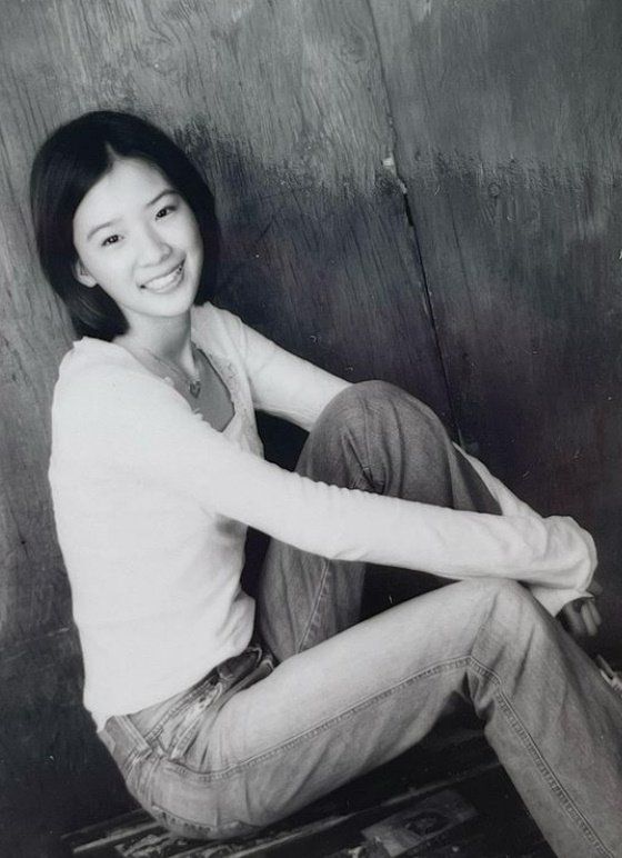 韩国女模特Irene，现在与16岁时照片的对比，引发网友热议