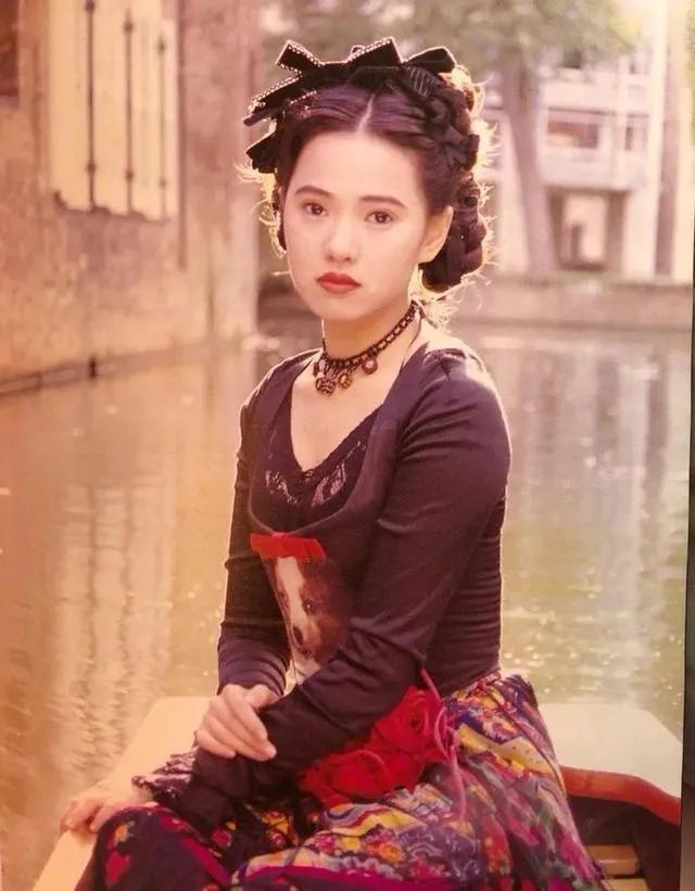 明星老照片与他们原来的名字不一样