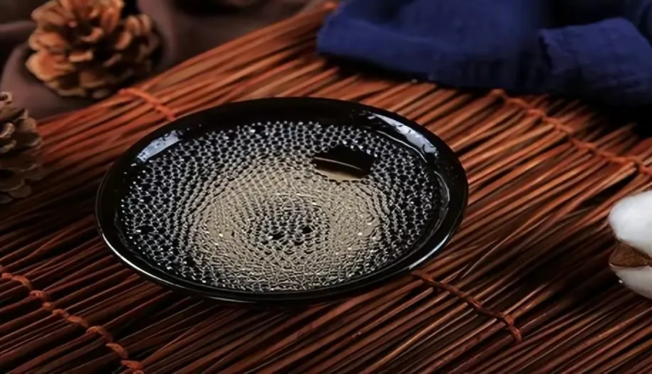 快过年了想买什么白酒(快过年了，买白酒应该怎么选呢？)