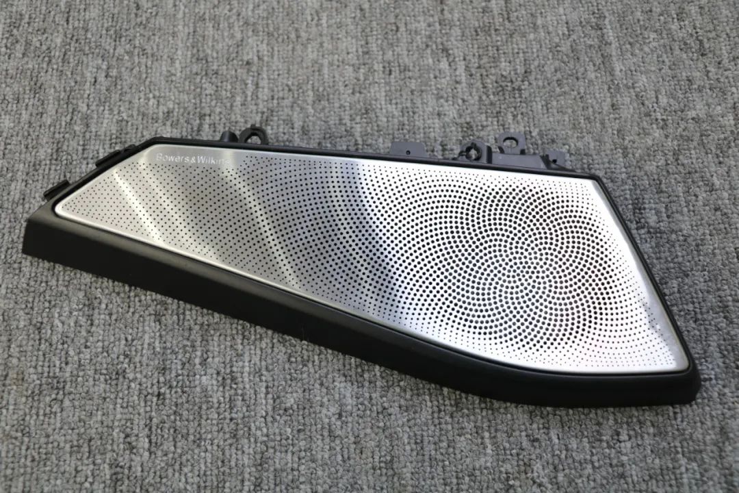 宝马都用哪些音响宝马原厂宝华韦健bw音响