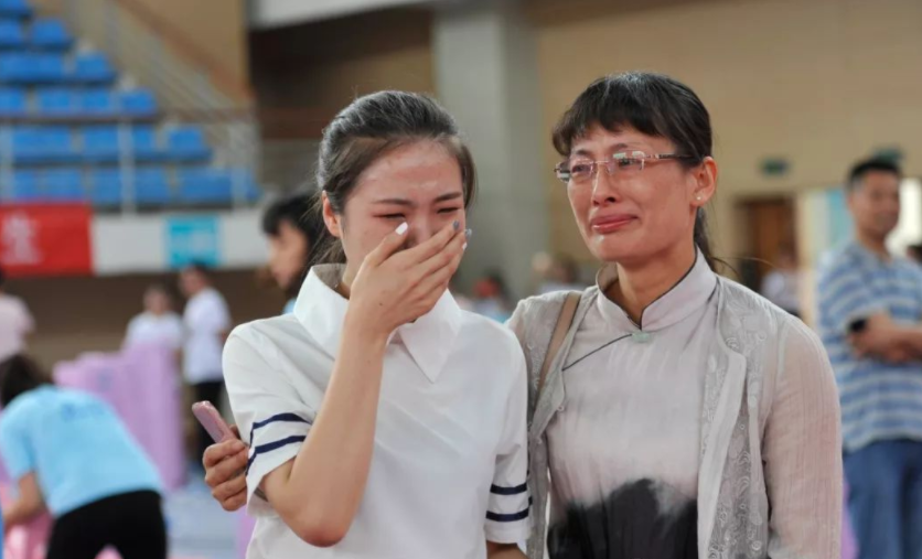 大学生迎来“新改革”，毕业难度再提升，预计2022年全面实行