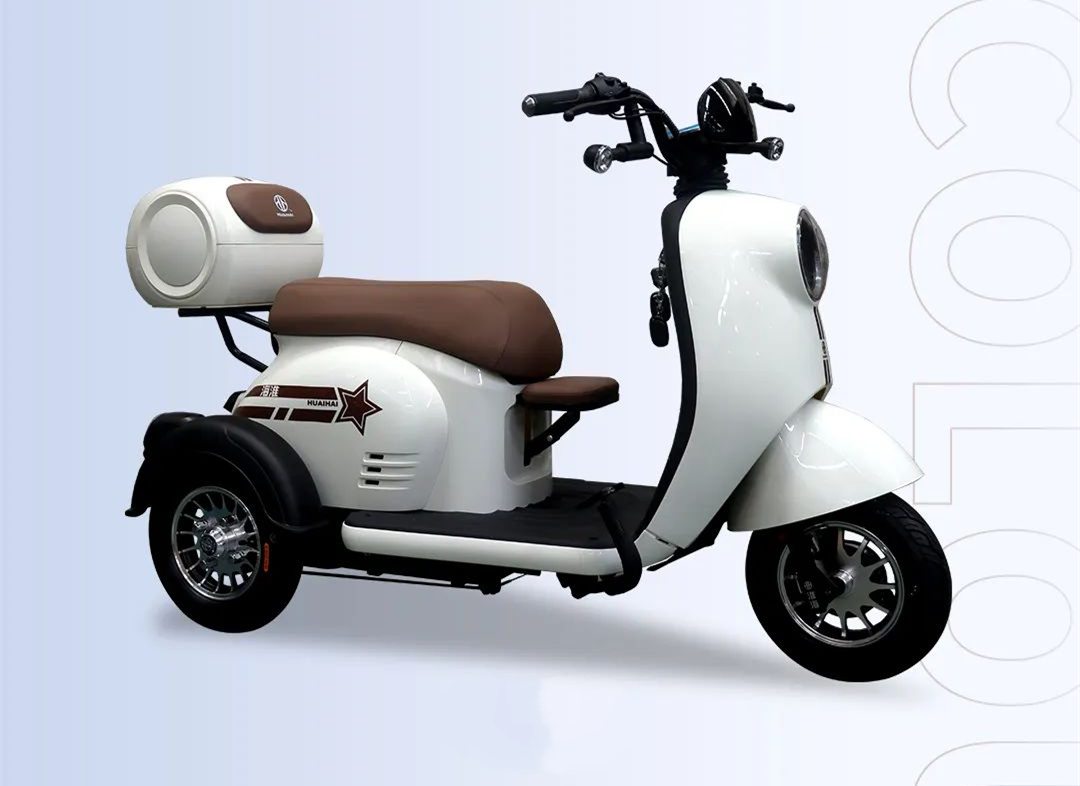 淮海推出巧豆D2，精致小巧车身，搭载500W电机，可载超过3人