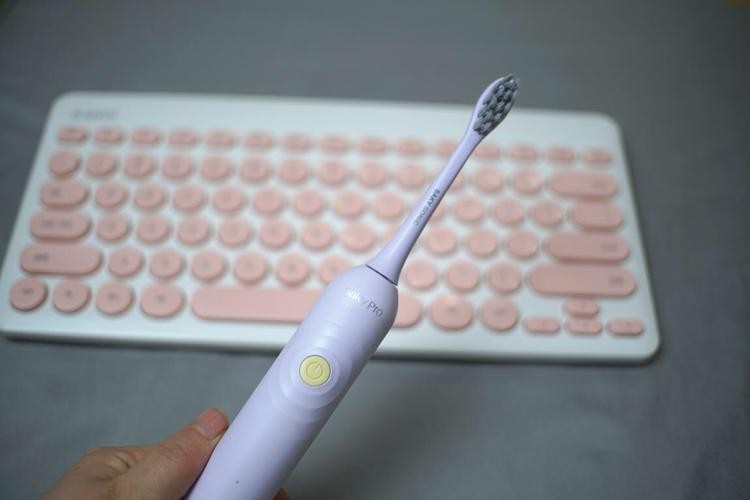 入选机型9:舒客g33电动牙刷