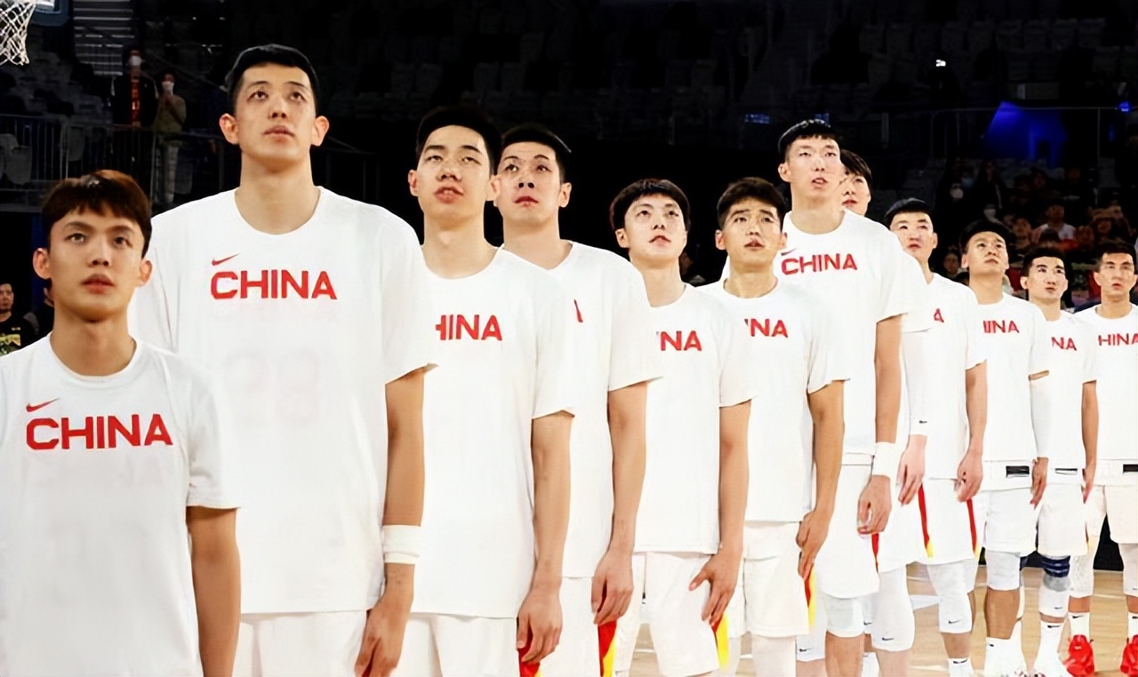 世预赛2胜2负不是结束，中国男篮将迎战亚洲杯，周琦大王发文相约