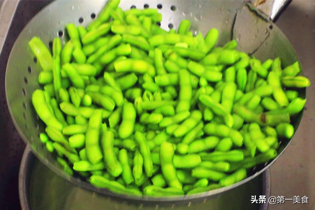 盘点河南老一辈最爱的6道下酒“硬菜”，个个都很常见，喝酒必备