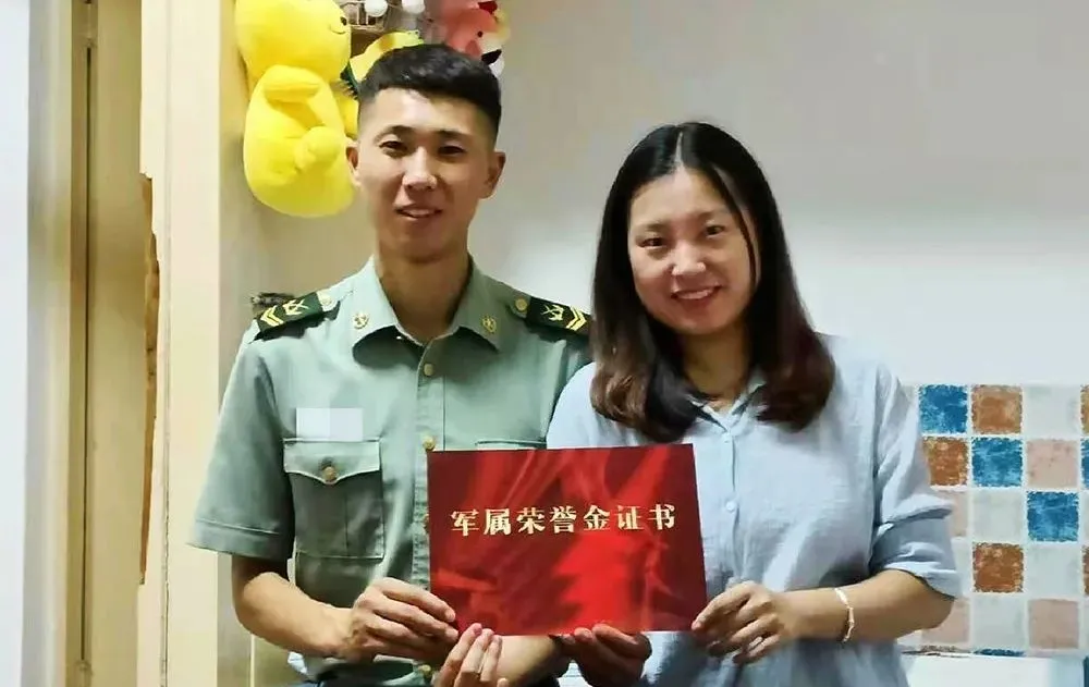 军人身份证,军人身份证和普通身份证区别