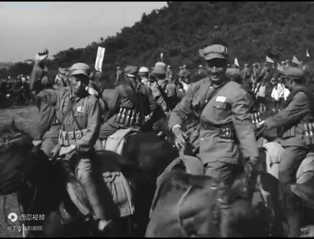 有关各部解放战争时期的电影服装点评