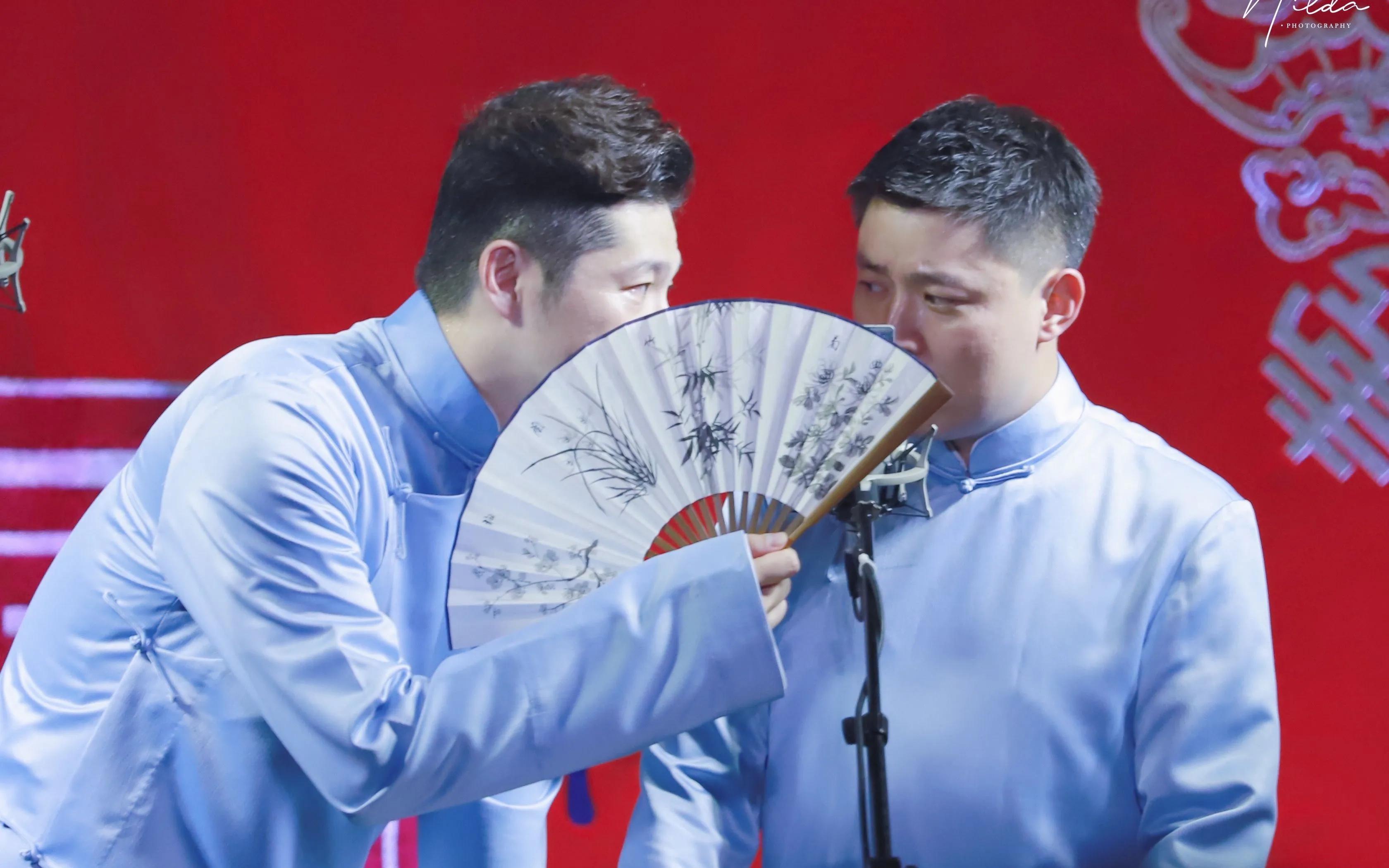 谢金40岁生日,收到李鹤东的礼物,质问为什么不早送 - 趣味头条