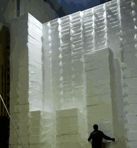 女朋友出差了，说去了上海出差，还给我发来了一张这样的照片