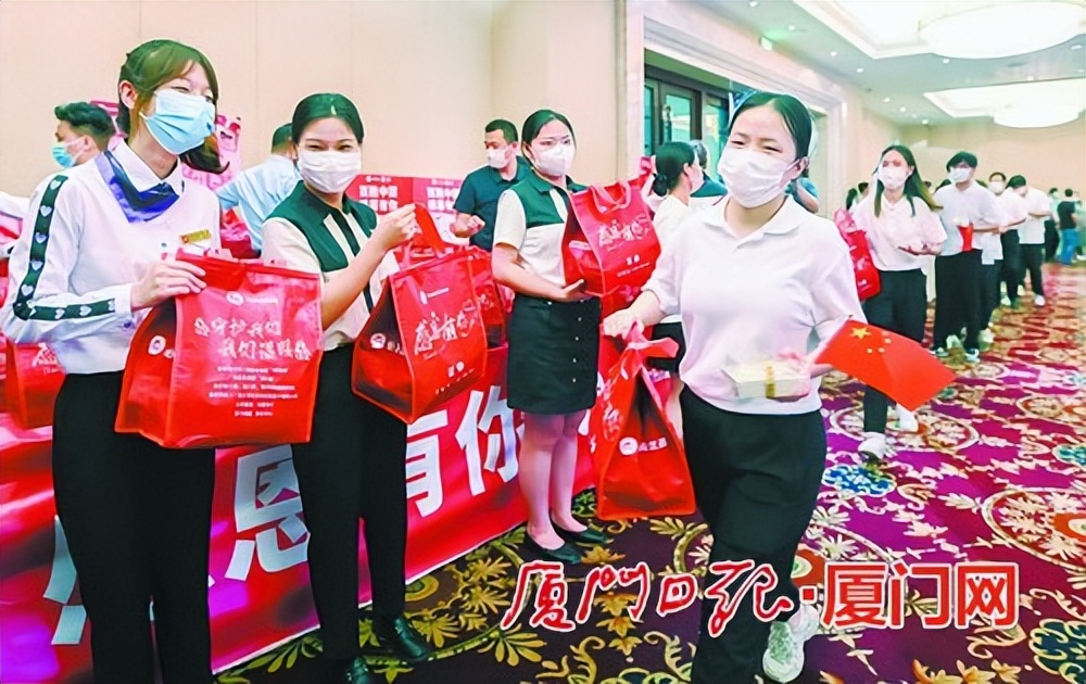 回家！团聚！286名厦门援沪医疗队队员结束休整