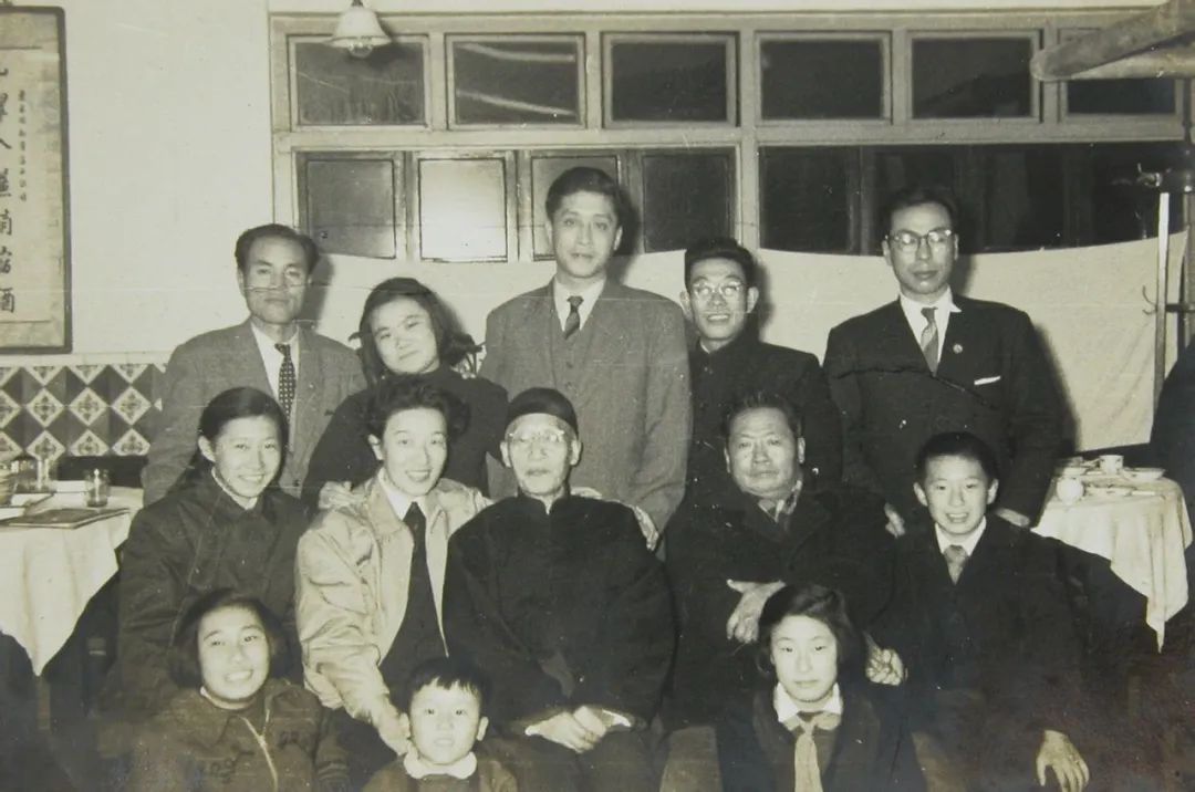 末代格格金默玉，活到2014年，晚年诉说：姐姐川岛芳子连累我一生